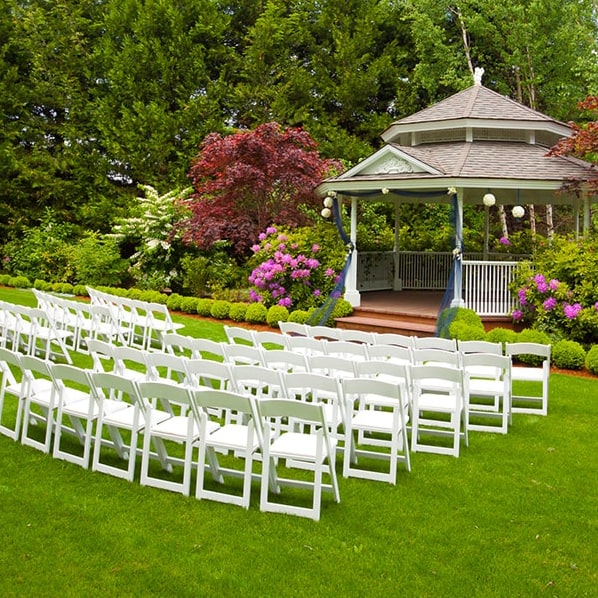 dependerá del tamaño de tu fiesta, pero usualmente recomendamos un baño portátil por cada 50 personas en tu evento